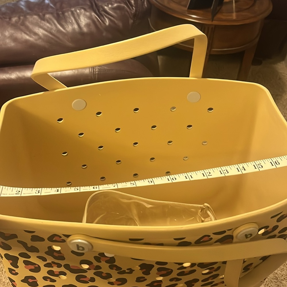 Cheetah Print Bogg Bag - Picture 5 of 8